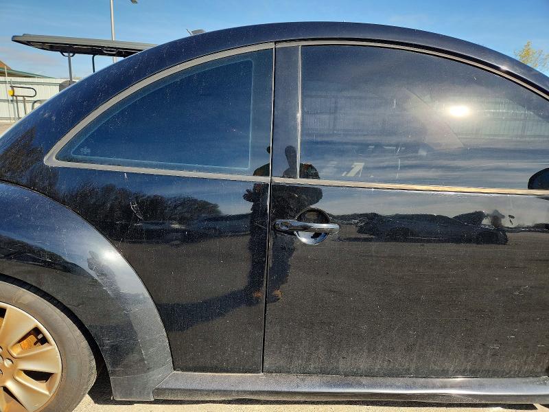 2010 Volkswagen New Beetle მანქანა იყიდება აუქციონზე, vin: 3VWPG3AG4AM012901, აუქციონის ნომერი: 49166236