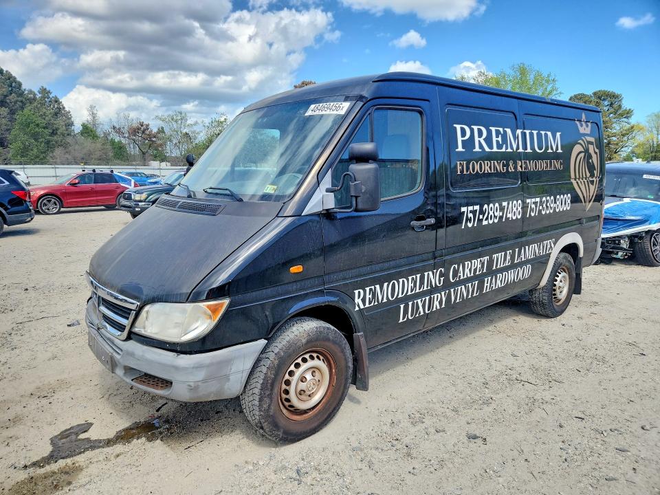 48469456 :رقم المزاد ، WD2PD644945656899 vin ، 2004 Sprinter 2500 Sprin مزاد بيع