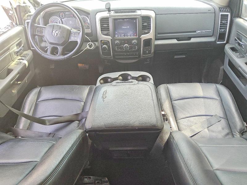 46881306 :رقم المزاد ، 1C6RR6TT2KS693318 vin ، 2019 Ram 1500 Classic مزاد بيع