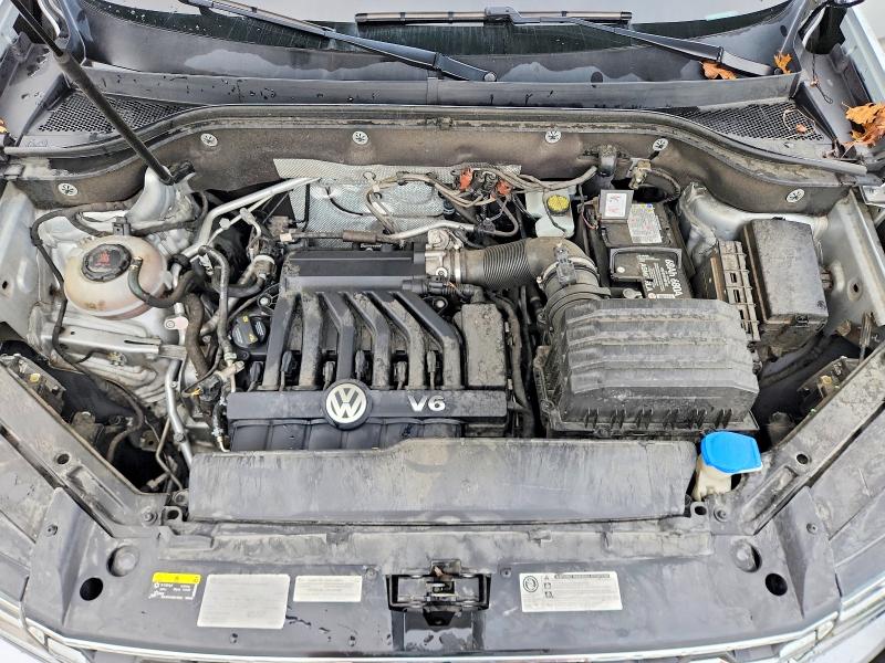 48353776 :رقم المزاد ، 1V2AR2CA0JC516013 vin ، 2018 Volkswagen Atlas مزاد بيع