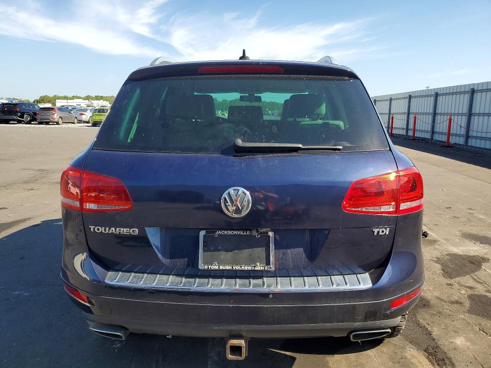 2013 Volkswagen Touareg მანქანა იყიდება აუქციონზე, vin: WVGEP9BP2DD004450, აუქციონის ნომერი: 50152496