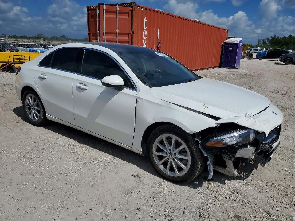 51643736 :رقم المزاد ، W1K3G4EB3MJ263647 vin ، 2021 Mercedes-benz A مزاد بيع