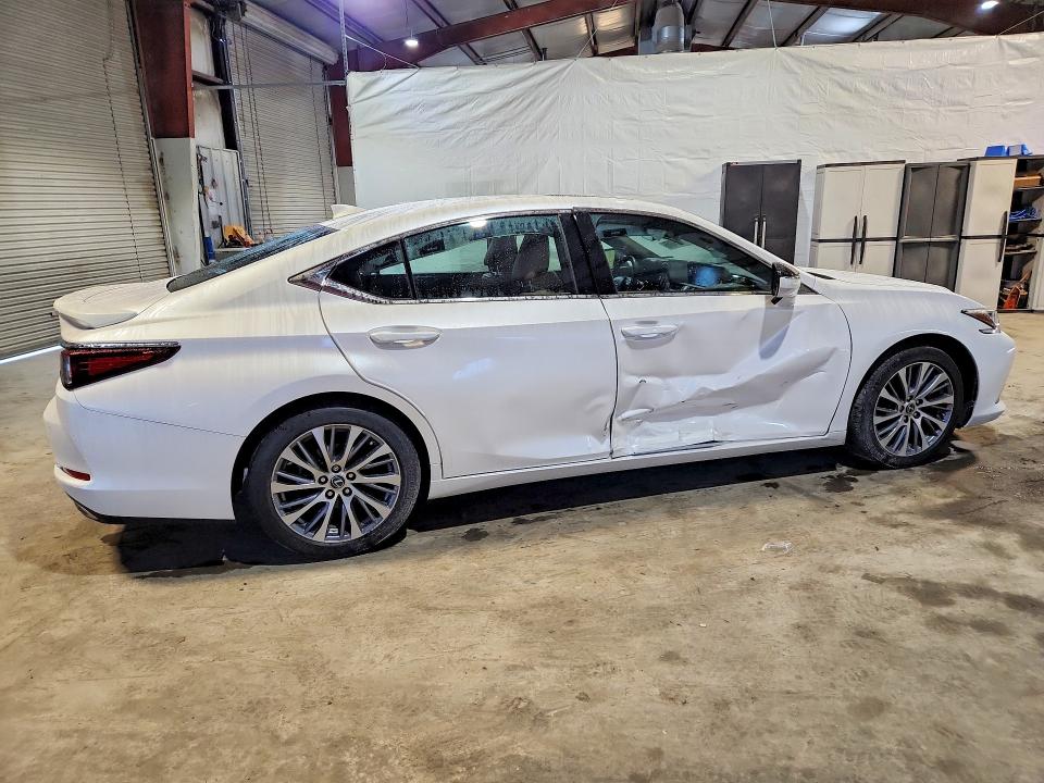 Продажа на аукционе авто 2021 Lexus Es 350, vin: 58ADZ1B18MU092139, номер лота: 49854966