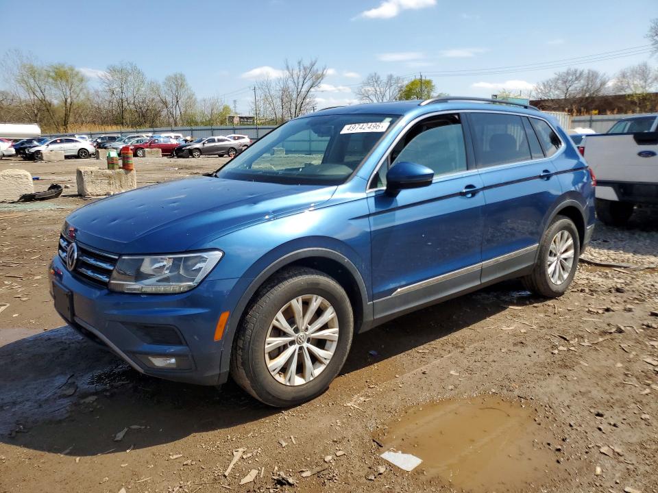 Продажа на аукционе авто 2018 Volkswagen Tiguan, vin: 3VV2B7AX2JM029118, номер лота: 49742496