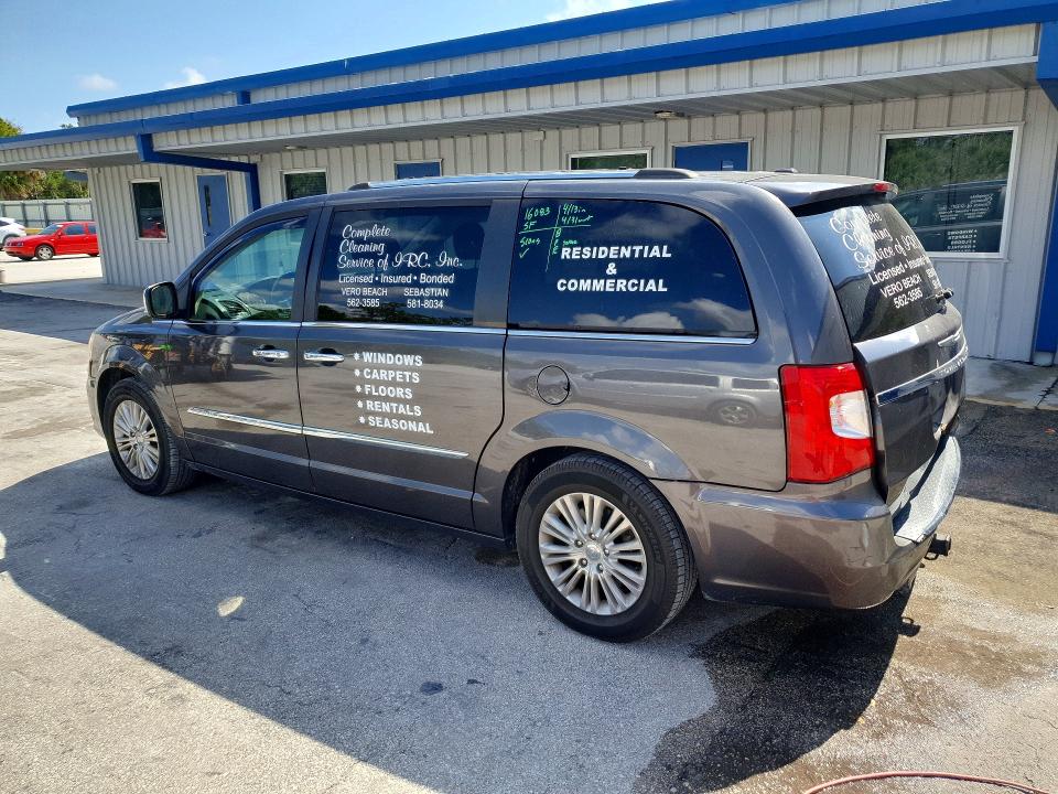 50819916 :رقم المزاد ، 2C4RC1GG3FR596405 vin ، 2015 Chrysler Town & Country مزاد بيع