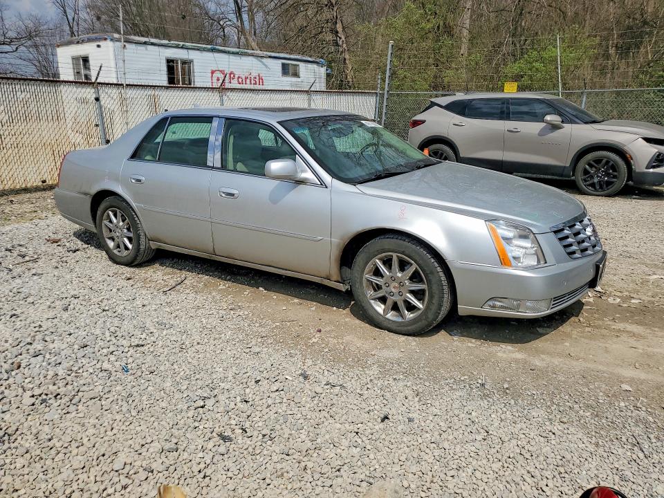 Продажа на аукционе авто 2010 Cadillac Dts, vin: 1G6KD5EYXAU128302, номер лота: 49119826