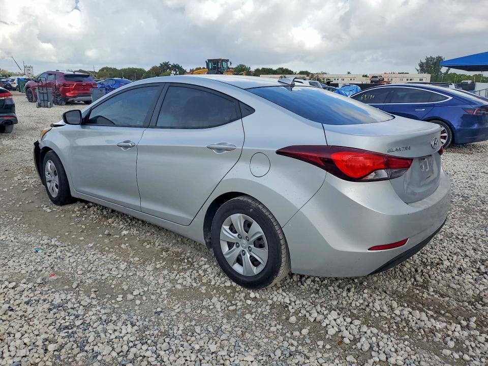 Продажа на аукционе авто 2016 Hyundai Elantra, vin: 5NPDH4AEXGH765483, номер лота: 47924156