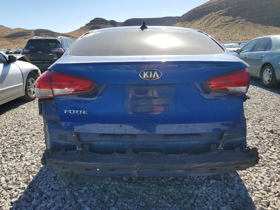 48979856 :رقم المزاد ، 3KPFK4A76HE071181 vin ، 2017 Kia Forte مزاد بيع