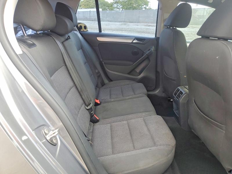51888546 :رقم المزاد ، WVWDB7AJ2DW130490 vin ، 2013 Volkswagen Golf مزاد بيع