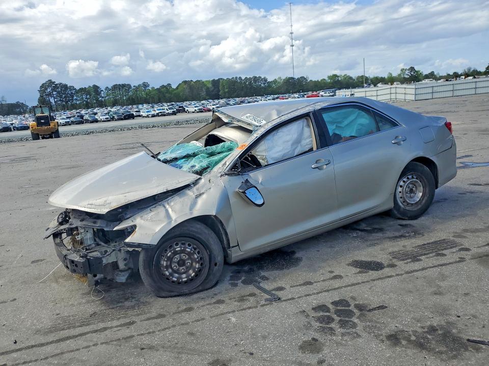 2014 Toyota Camry მანქანა იყიდება აუქციონზე, vin: 4T1BF1FK1EU832657, აუქციონის ნომერი: 48789496