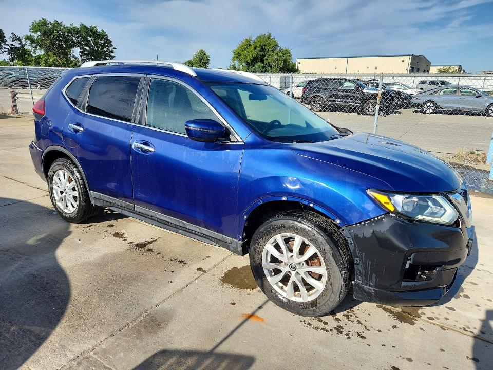 2018 Nissan Rogue მანქანა იყიდება აუქციონზე, vin: 5N1AT2MT9JC802554, აუქციონის ნომერი: 50369676