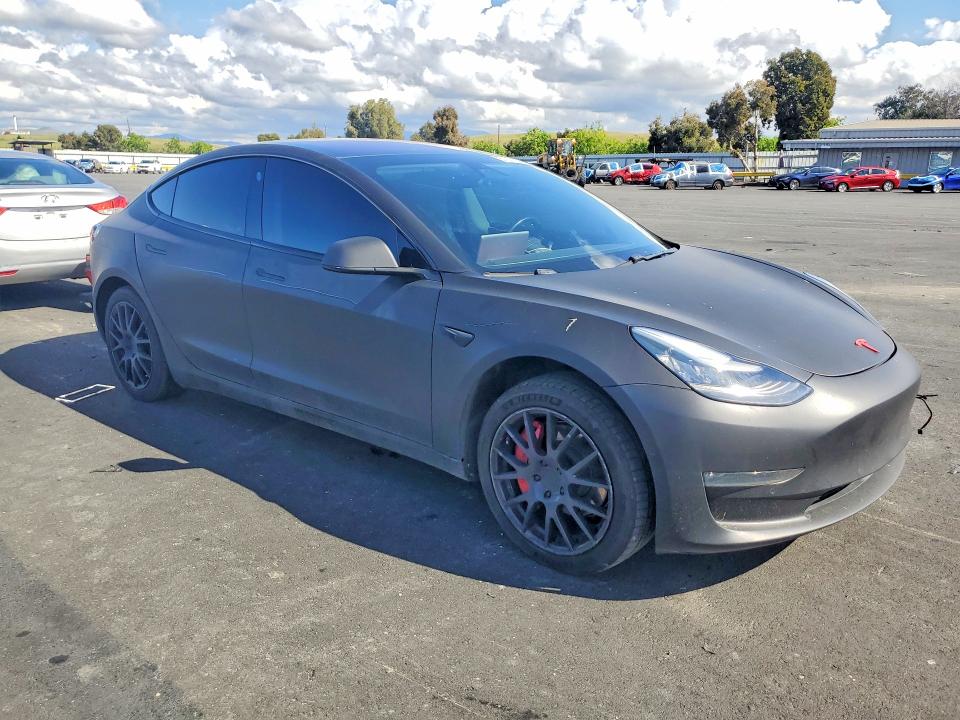 Продаж на аукціоні авто 2018 Tesla Model 3, vin: 5YJ3E1EA6JF020018, номер лоту: 51019236