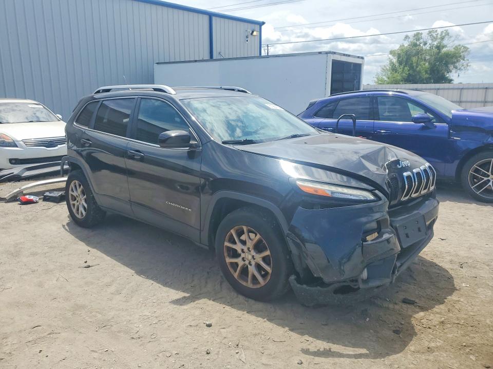 51984136 :رقم المزاد ، 1C4PJMCS8EW226887 vin ، 2014 Jeep Cherokee مزاد بيع