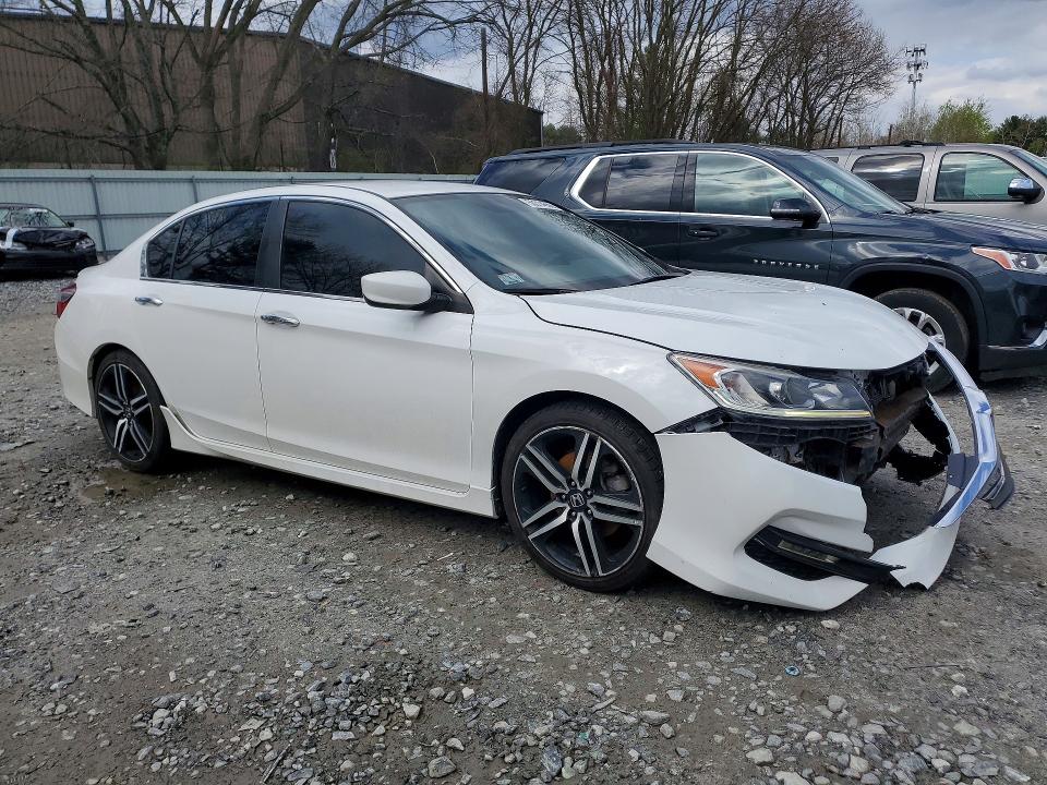 50314666 :رقم المزاد ، 1HGCR2F1XHA227606 vin ، 2017 Honda Accord مزاد بيع