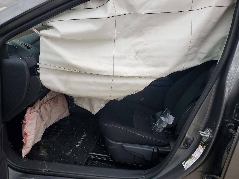 52053466 :رقم المزاد ، 3N1AB8CV8SY380849 vin ، 2025 Nissan Sentra مزاد بيع