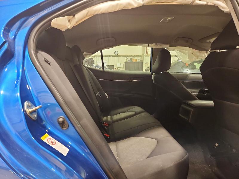 48151586 :رقم المزاد ، 4T1B11HK0KU165099 vin ، 2019 Toyota Camry مزاد بيع