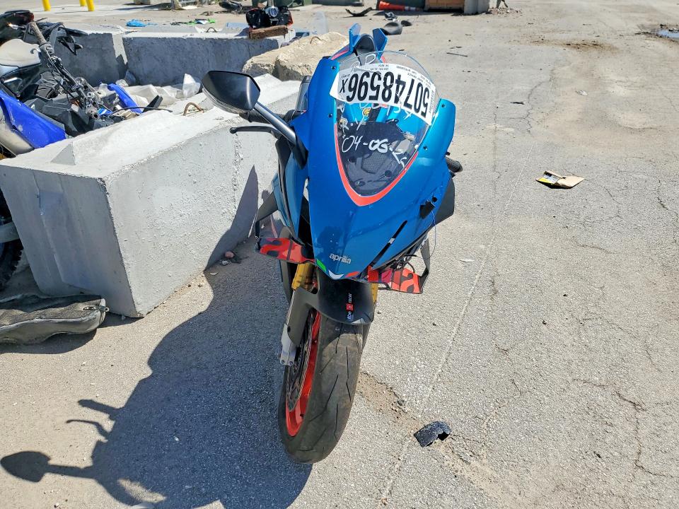 50748596 :رقم المزاد ، ZD4XPUA07TS000154 vin ، 2026 Aprilia Rsv4 مزاد بيع