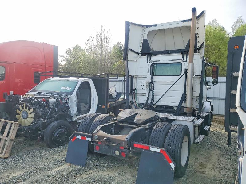 Продаж на аукціоні авто 2018 Volvo Vnl, vin: 4V4N39TG7JN988235, номер лоту: 46199826