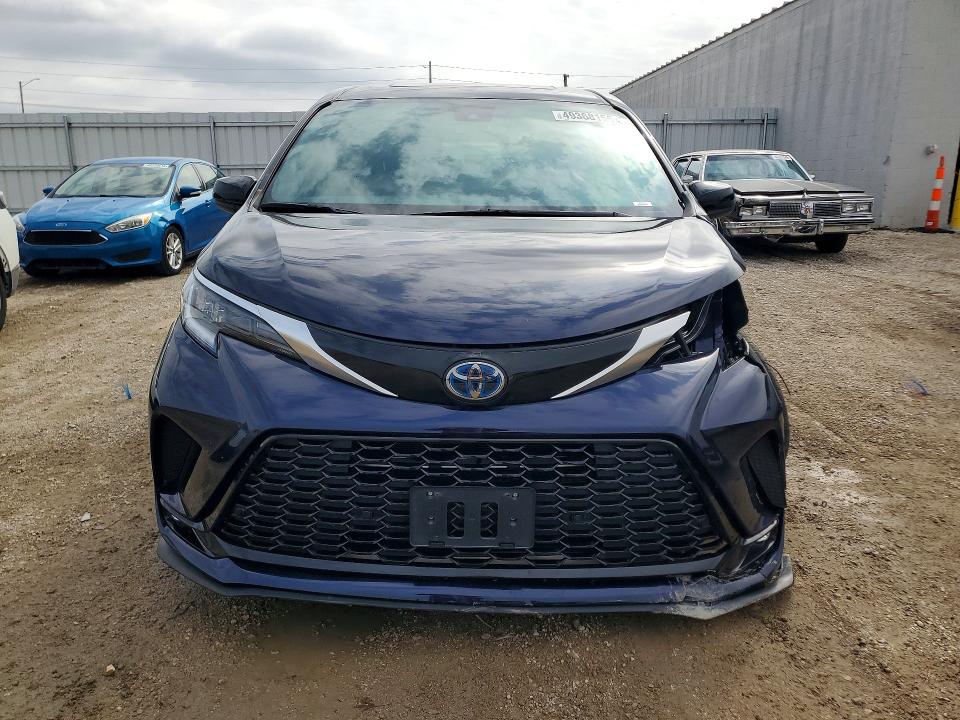 Продажа на аукционе авто 2021 Toyota Sienna, vin: 5TDXSKFC9MS005318, номер лота: 49368156