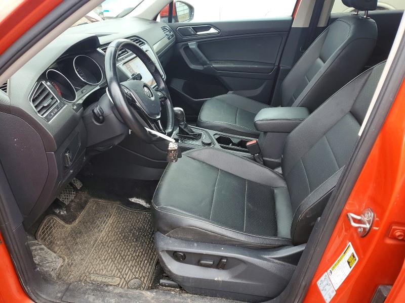 49181586 :رقم المزاد ، 3VV2B7AX2JM114962 vin ، 2018 Volkswagen Tiguan مزاد بيع