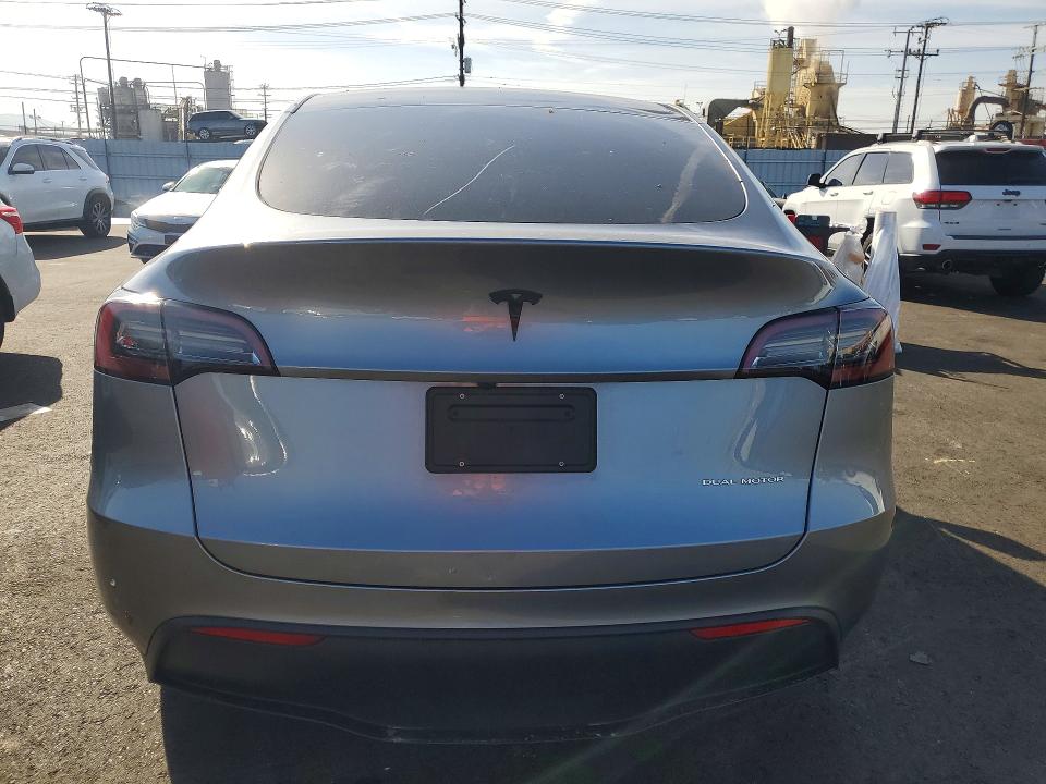 48666326 :رقم المزاد ، 7SAYGDEEXRA290000 vin ، 2024 Tesla Model Y مزاد بيع