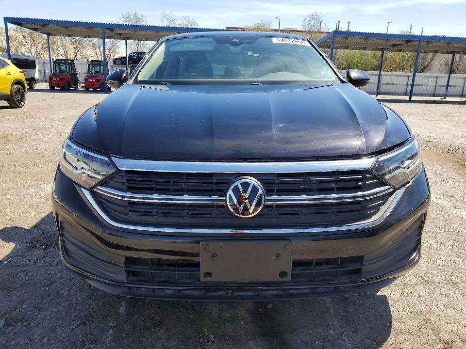 49012656 :رقم المزاد ، 3VWEM7BU1PM040580 vin ، 2023 Volkswagen Jetta مزاد بيع