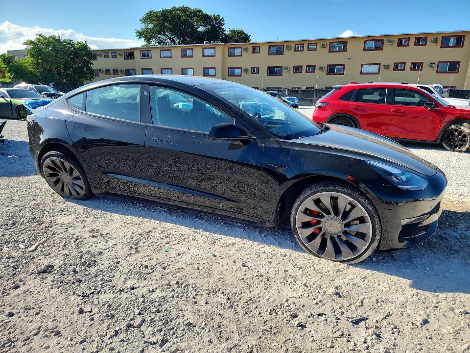 2022 Tesla Model 3 მანქანა იყიდება აუქციონზე, vin: 5YJ3E1EC0NF363477, აუქციონის ნომერი: 51673566