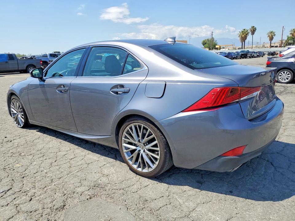 49868656 :رقم المزاد ، JTHBA1D26H5052821 vin ، 2017 Lexus Is مزاد بيع