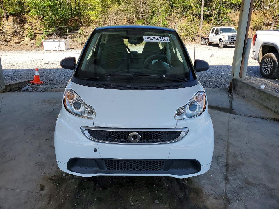 2013 Smart Fortwo მანქანა იყიდება აუქციონზე, vin: WMEEJ3BA0DK671187, აუქციონის ნომერი: 49268216