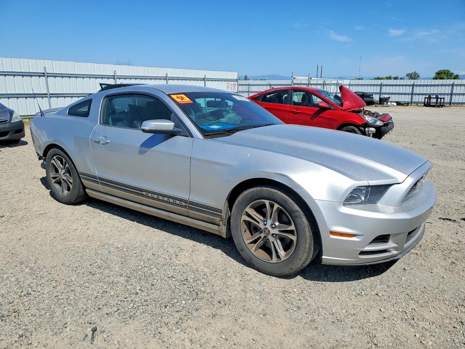 51562656 :رقم المزاد ، 1ZVBP8AM8E5232454 vin ، 2014 Ford Mustang مزاد بيع