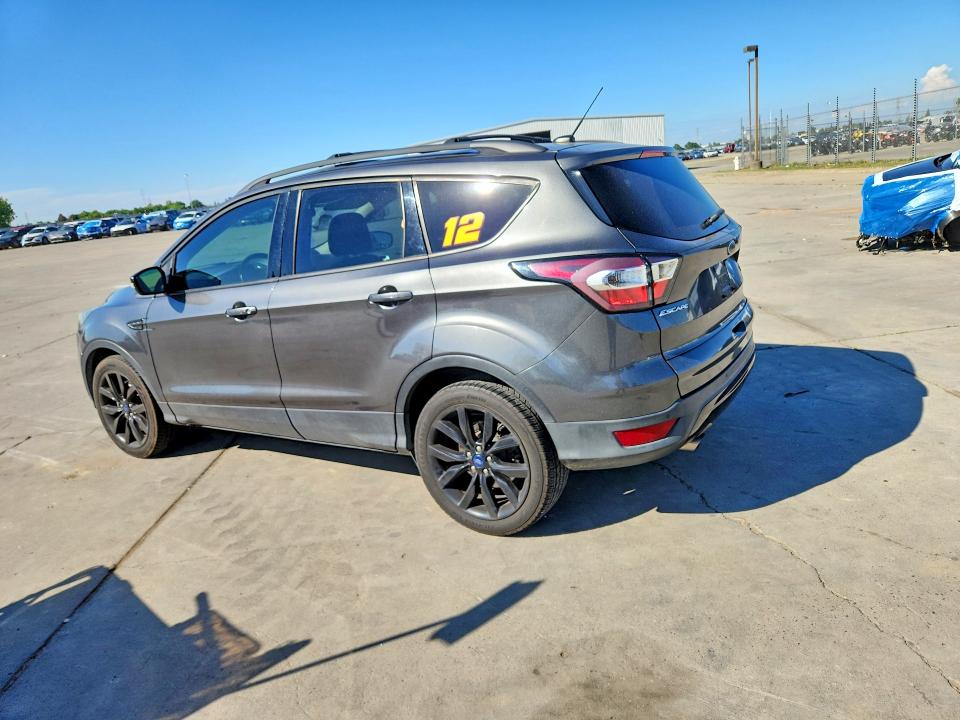 Продажа на аукционе авто 2017 Ford Escape, vin: 1FMCU0J93HUC67275, номер лота: 48879526