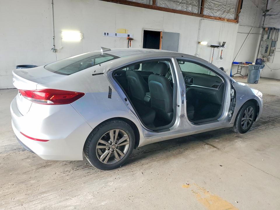 Продажа на аукционе авто 2018 Hyundai Elantra, vin: 5NPD84LF5JH261307, номер лота: 49182906