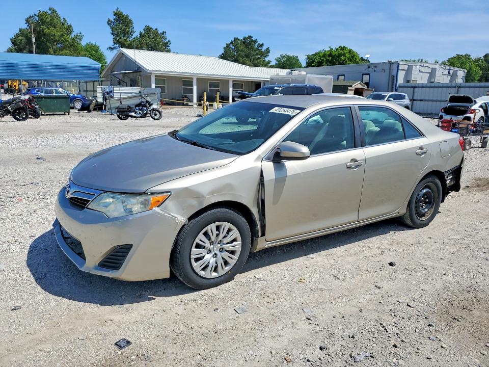 49254476 :رقم المزاد ، 4T1BF1FK0EU354828 vin ، 2014 Toyota Camry مزاد بيع