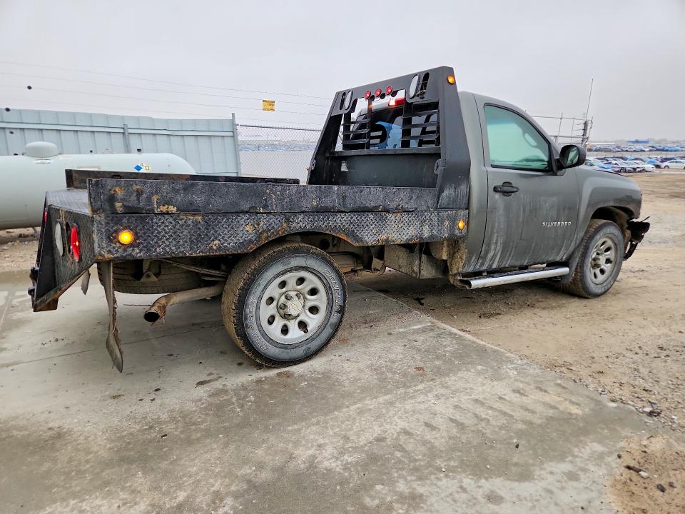 48451926 :رقم المزاد ، 1GCNKPEA5BF170297 vin ، 2011 Chevrolet Silverado مزاد بيع