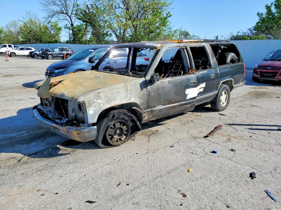 Auction sale of the 1999 Chevrolet Suburban, vin: 1GNEC16R9XJ576111, lot number: 50225576
