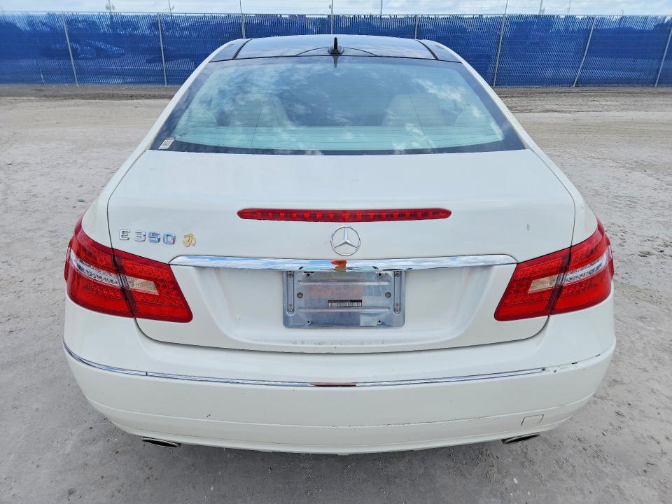 2010 Mercedes-benz E მანქანა იყიდება აუქციონზე, vin: WDDKJ5GB8AF046805, აუქციონის ნომერი: 51181616