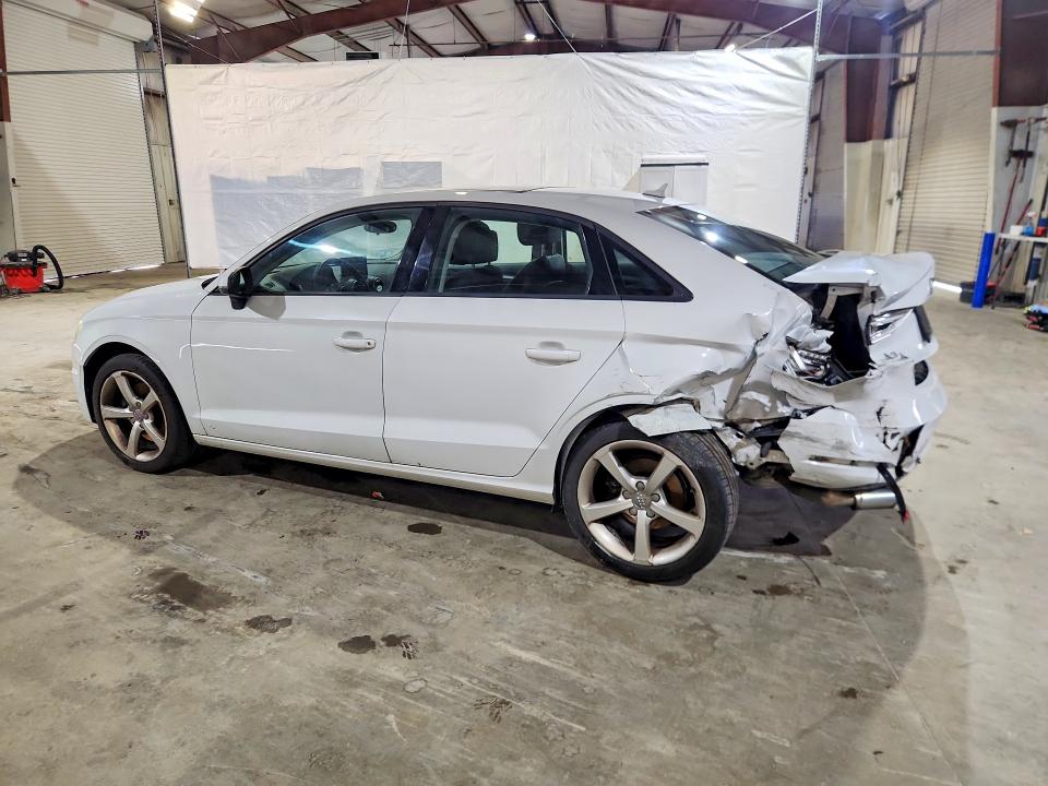 49984266 :رقم المزاد ، WAUBFGFF3F1006497 vin ، 2015 Audi A3 مزاد بيع