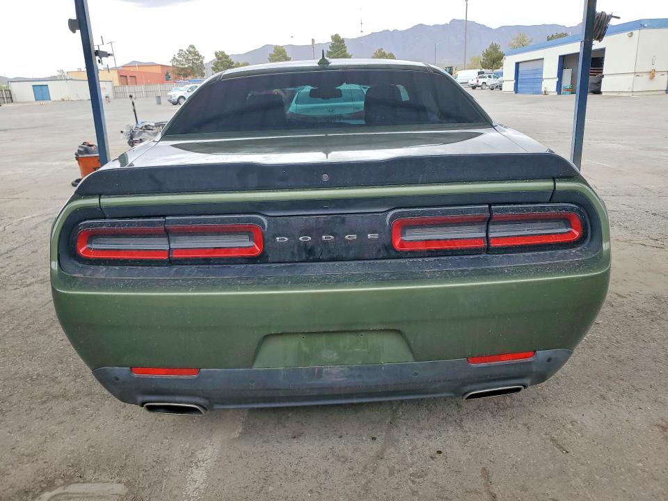 50003176 :رقم المزاد ، 2C3CDZAG2JH334002 vin ، 2018 Dodge Challenger مزاد بيع