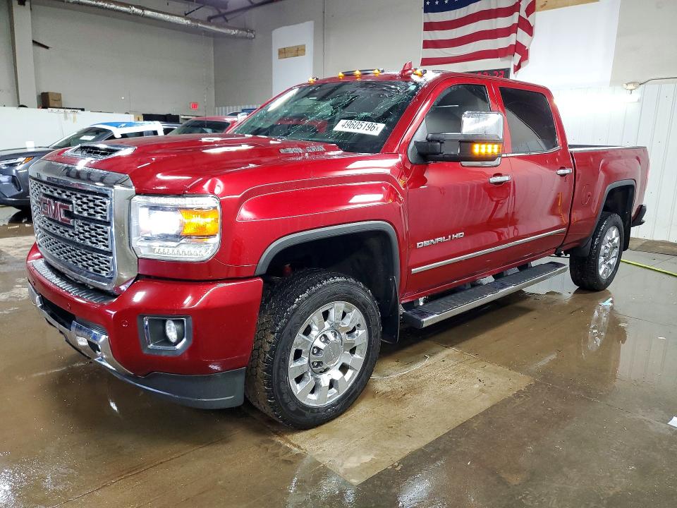 49605196 :رقم المزاد ، 1GT12UEY0JF113918 vin ، 2018 Gmc Sierra مزاد بيع