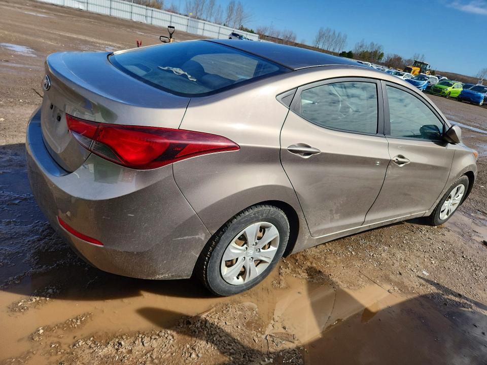 49662246 :رقم المزاد ، 5NPDH4AE9FH649657 vin ، 2015 Hyundai Elantra L 4dr مزاد بيع