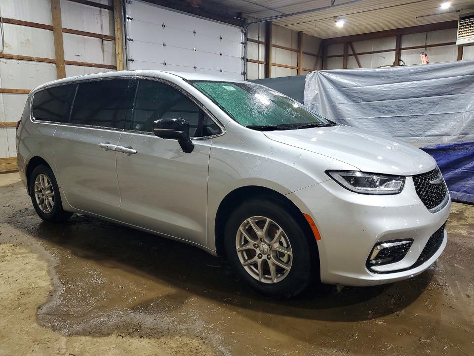 Auction sale of the 2026 Chrysler Pacifica, vin: 2C4RC1BG1TR167671, lot number: 49939226