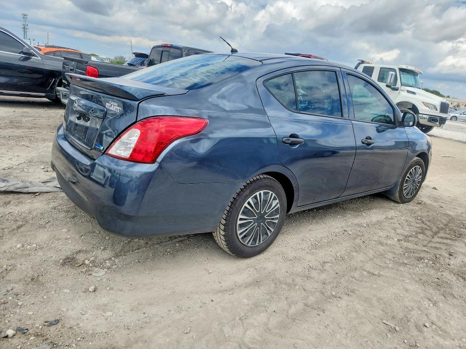 51324186 :رقم المزاد ، 3N1CN7AP8FL855207 vin ، 2015 Nissan Versa مزاد بيع