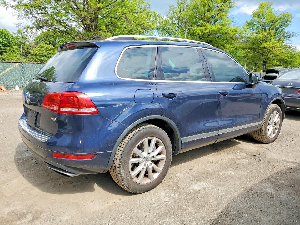 2014 Volkswagen Touareg მანქანა იყიდება აუქციონზე, vin: WVGEF9BP3ED007703, აუქციონის ნომერი: 48072936
