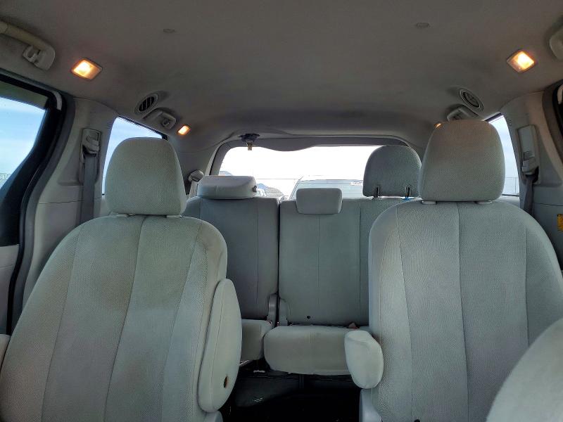 2013 Toyota Sienna მანქანა იყიდება აუქციონზე, vin: 5TDZK3DC7DS301262, აუქციონის ნომერი: 50451366
