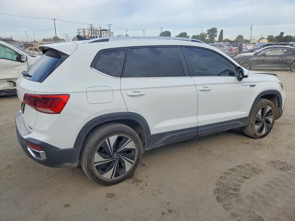 48953596 :رقم المزاد ، 3VVVX7B2XRM066365 vin ، 2024 Volkswagen Taos مزاد بيع