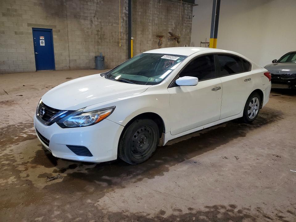 Продажа на аукционе авто 2017 Nissan Altima, vin: 1N4AL3AP1HC183000, номер лота: 50333486