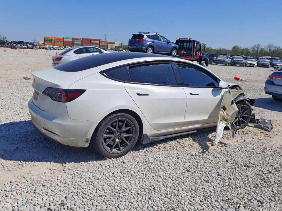 50880306 :رقم المزاد ، 5YJ3E1EA6PF563944 vin ، 2023 Tesla Model 3 مزاد بيع