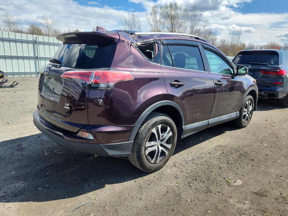 48573436 :رقم المزاد ، 2T3BFREV0JW787142 vin ، 2018 Toyota Rav4 مزاد بيع