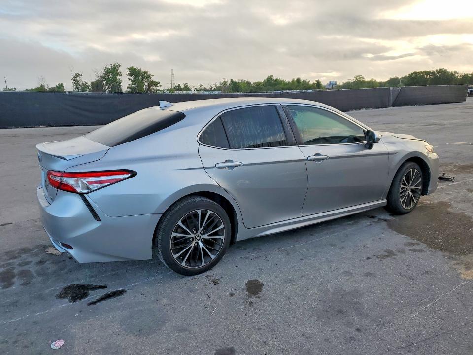 Продажа на аукционе авто 2020 Toyota Camry, vin: 4T1G11AK4LU956737, номер лота: 51142896