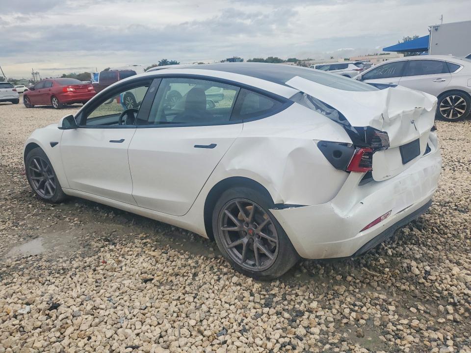 Продажа на аукционе авто 2021 Tesla Model 3, vin: 5YJ3E1EAXMF083532, номер лота: 48925986